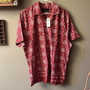 Abercrombie and Fitch button up short sleeve men’s shirt